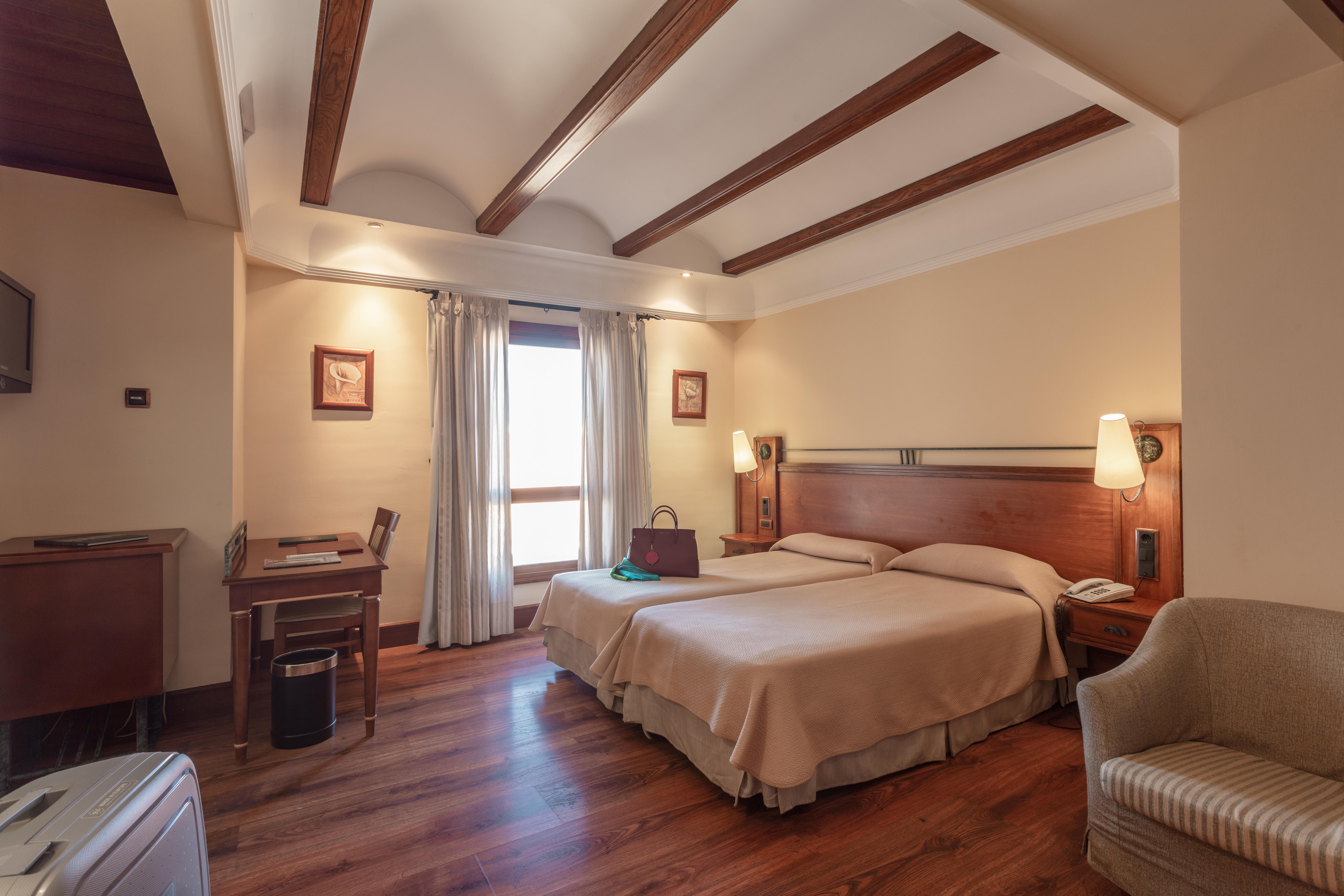 Hotel Abades グアディクス エクステリア 写真