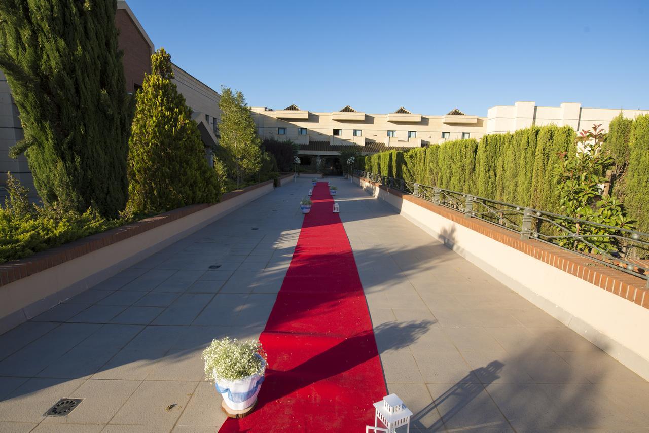 Hotel Abades グアディクス エクステリア 写真